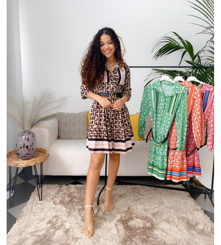 Vestido con cinturón