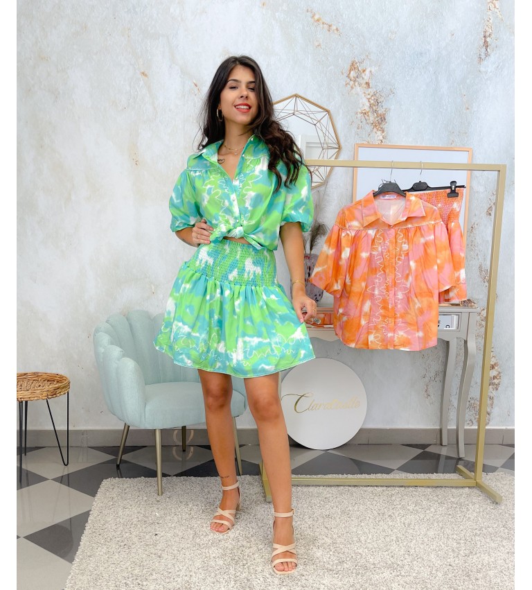 Conjunto blusa y falda