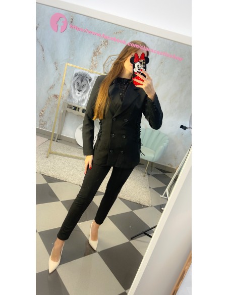 Americana acordonada