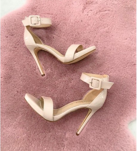 Sandalia con plataforma