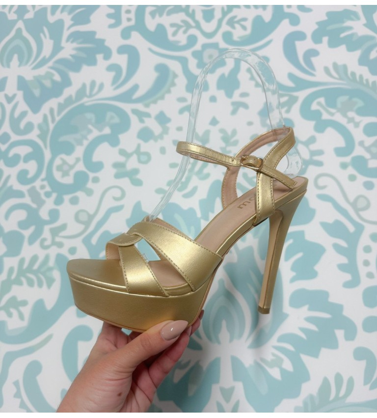 Sandalia con plataforma