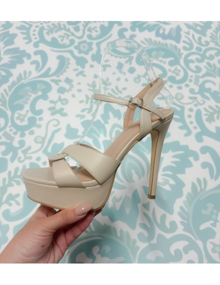 Sandalia con plataforma