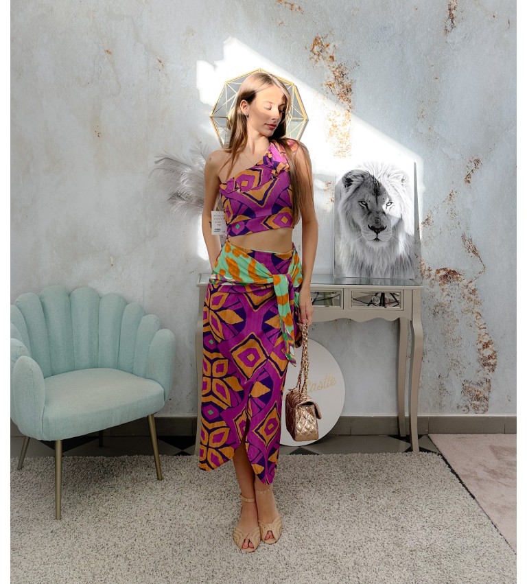 Conjunto top y falda