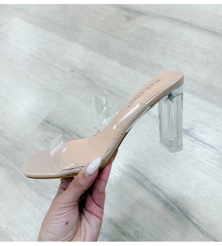 Sandalia transparente tiras