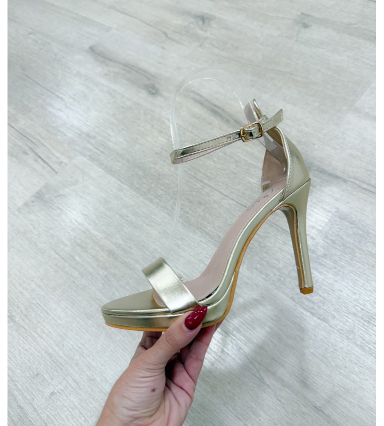 Sandalia gold