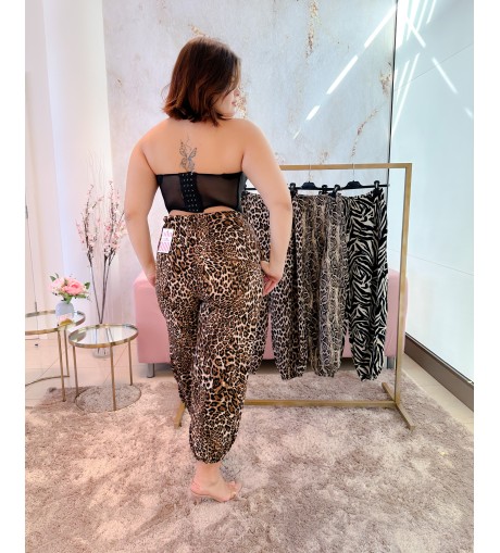 Pantalón animal print 2