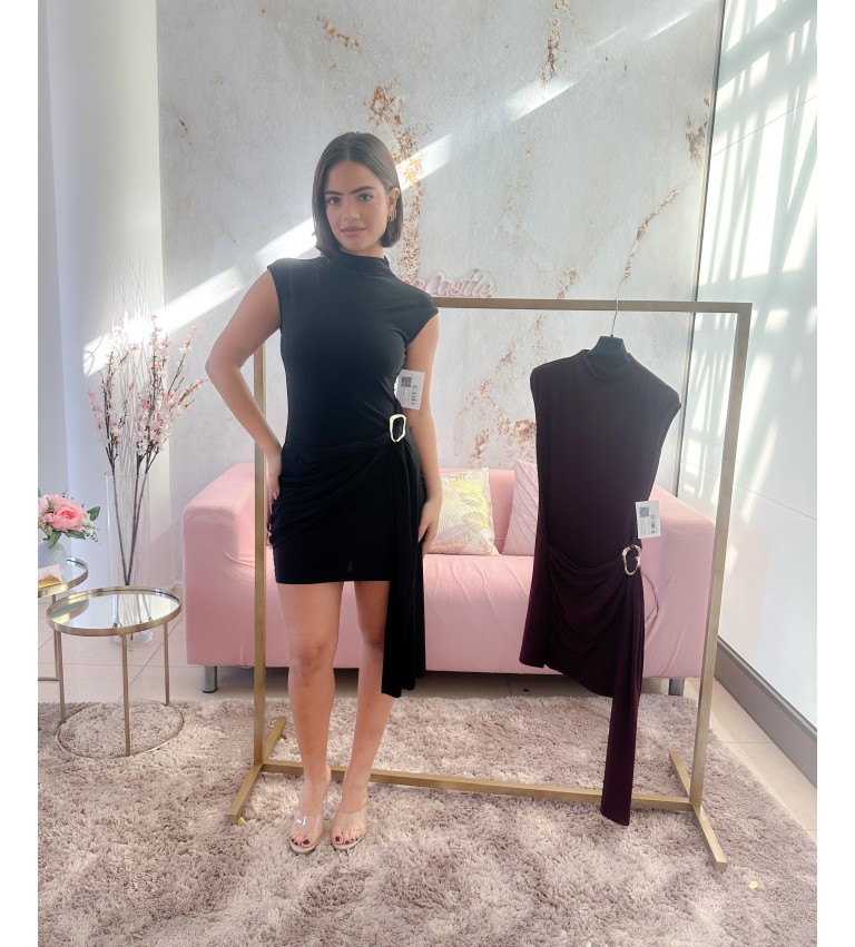 Vestido corto detalle dorado