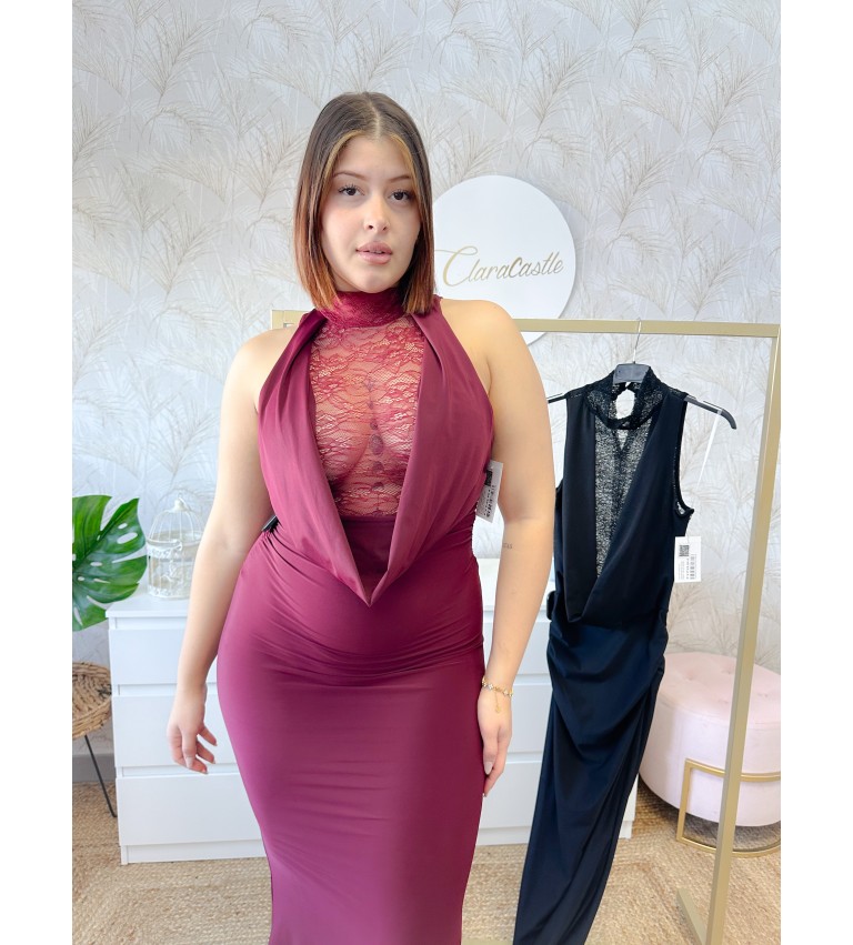 Vestido escote encaje