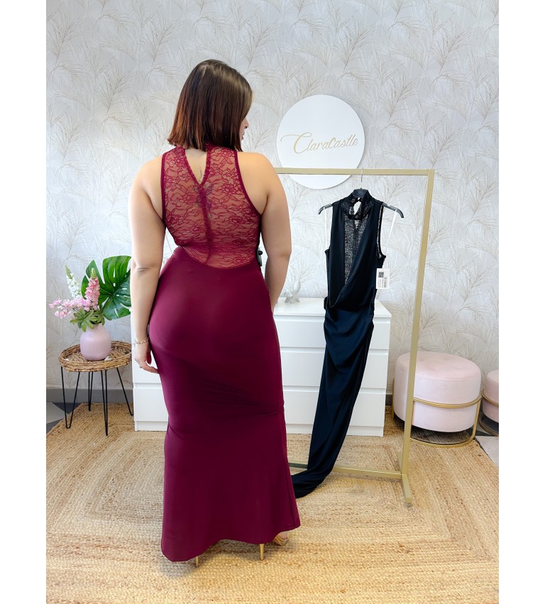 Vestido escote encaje