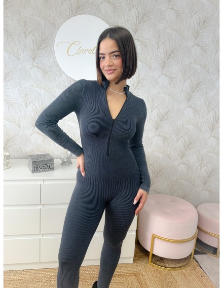 Mono sport manga larga